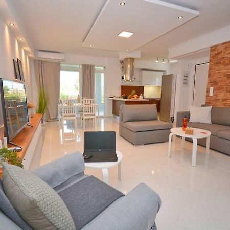 Potamos Deluxe White Apartment מראה חיצוני תמונה