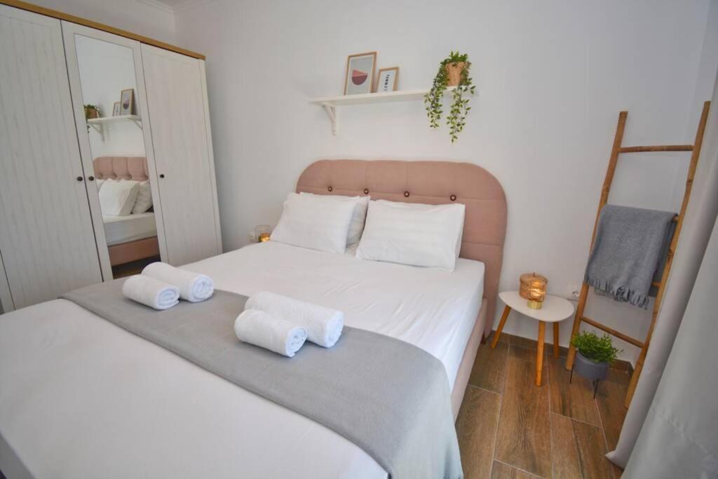 Potamos Deluxe White Apartment מראה חיצוני תמונה