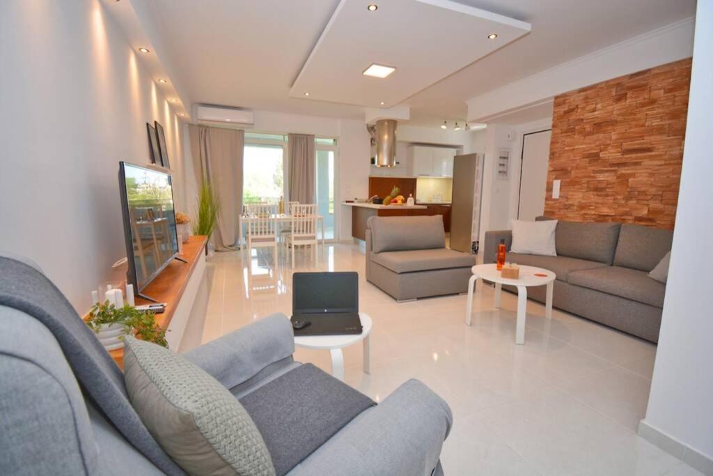 Potamos Deluxe White Apartment מראה חיצוני תמונה